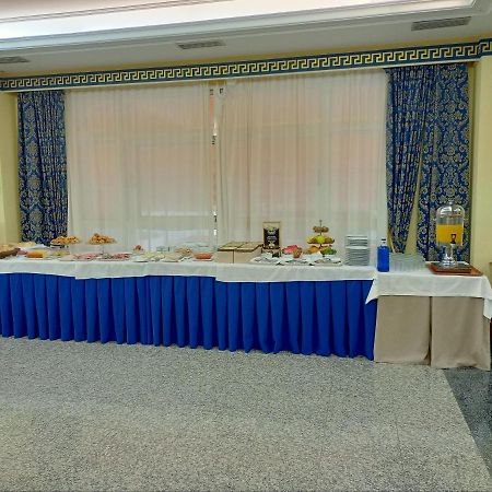 Victoria Hotel Trujillo Bagian luar foto