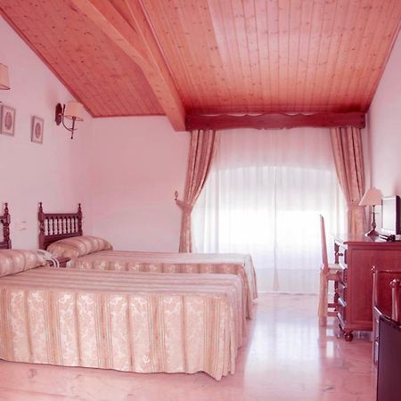 Victoria Hotel Trujillo Bagian luar foto
